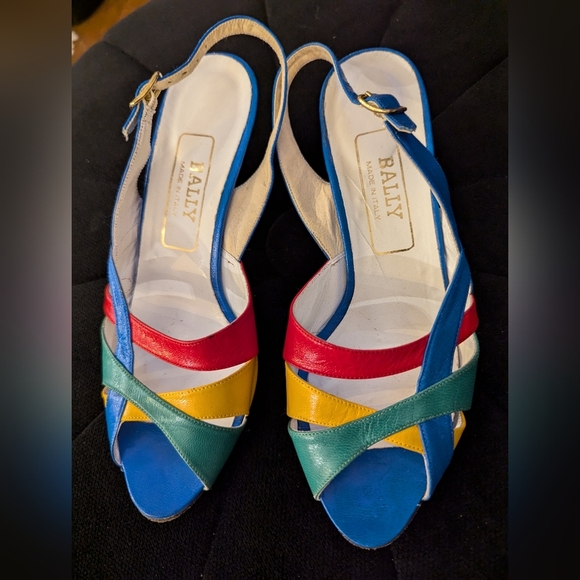 Vintage 80s color block leather, peep toe, sling back, low heel pumps. Sz 5 1/2 - Picture 3 of 15